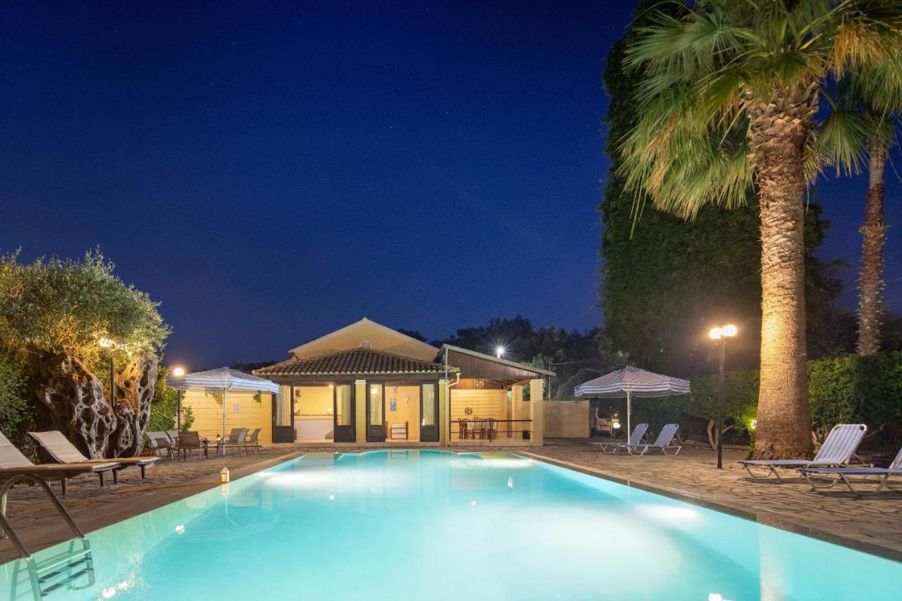 Villa Lianolia Peritheia Ngoại thất bức ảnh