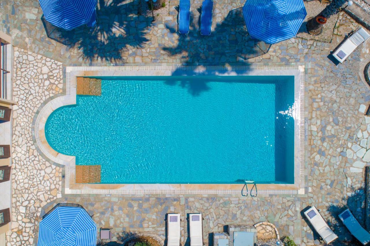 Villa Lianolia Peritheia Ngoại thất bức ảnh