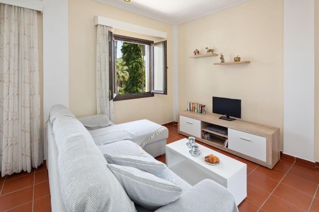 Villa Lianolia Peritheia Ngoại thất bức ảnh