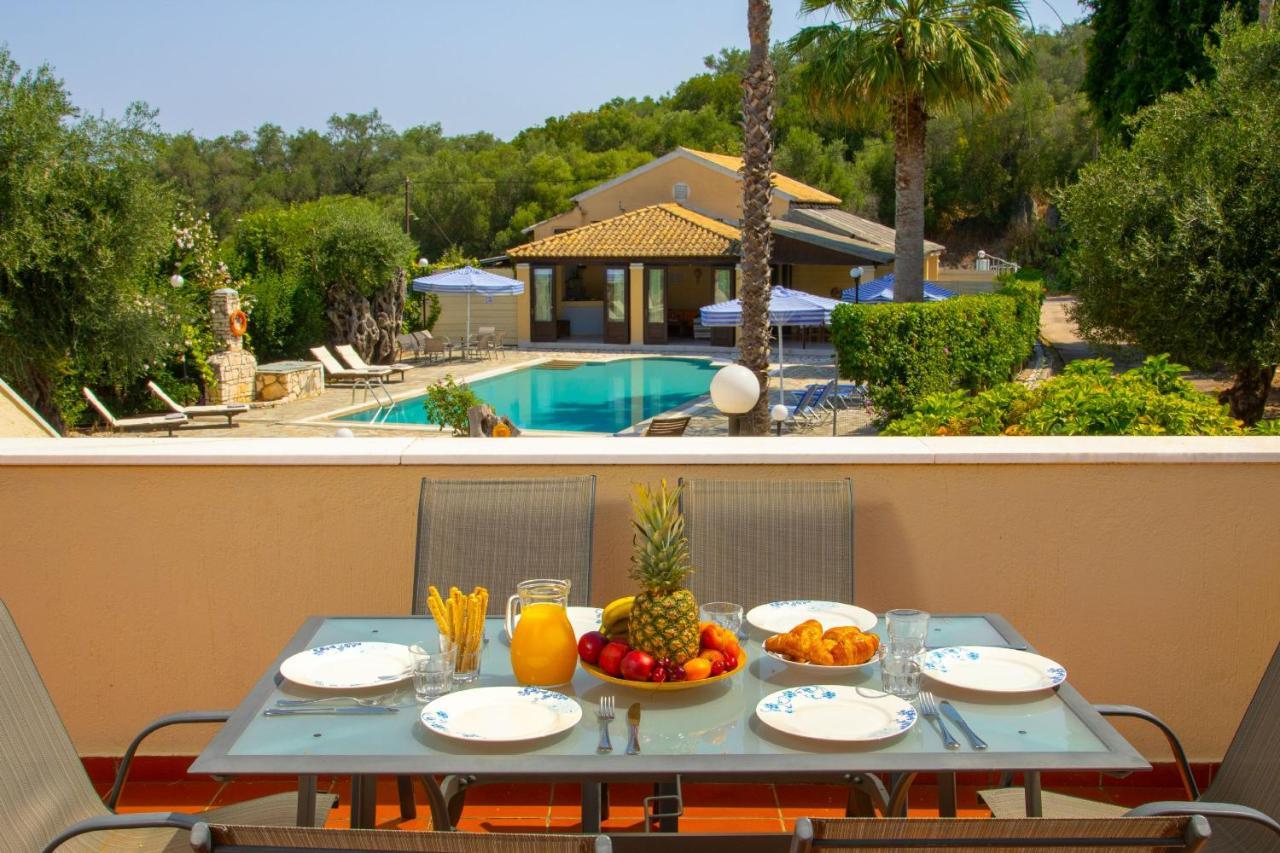 Villa Lianolia Peritheia Ngoại thất bức ảnh