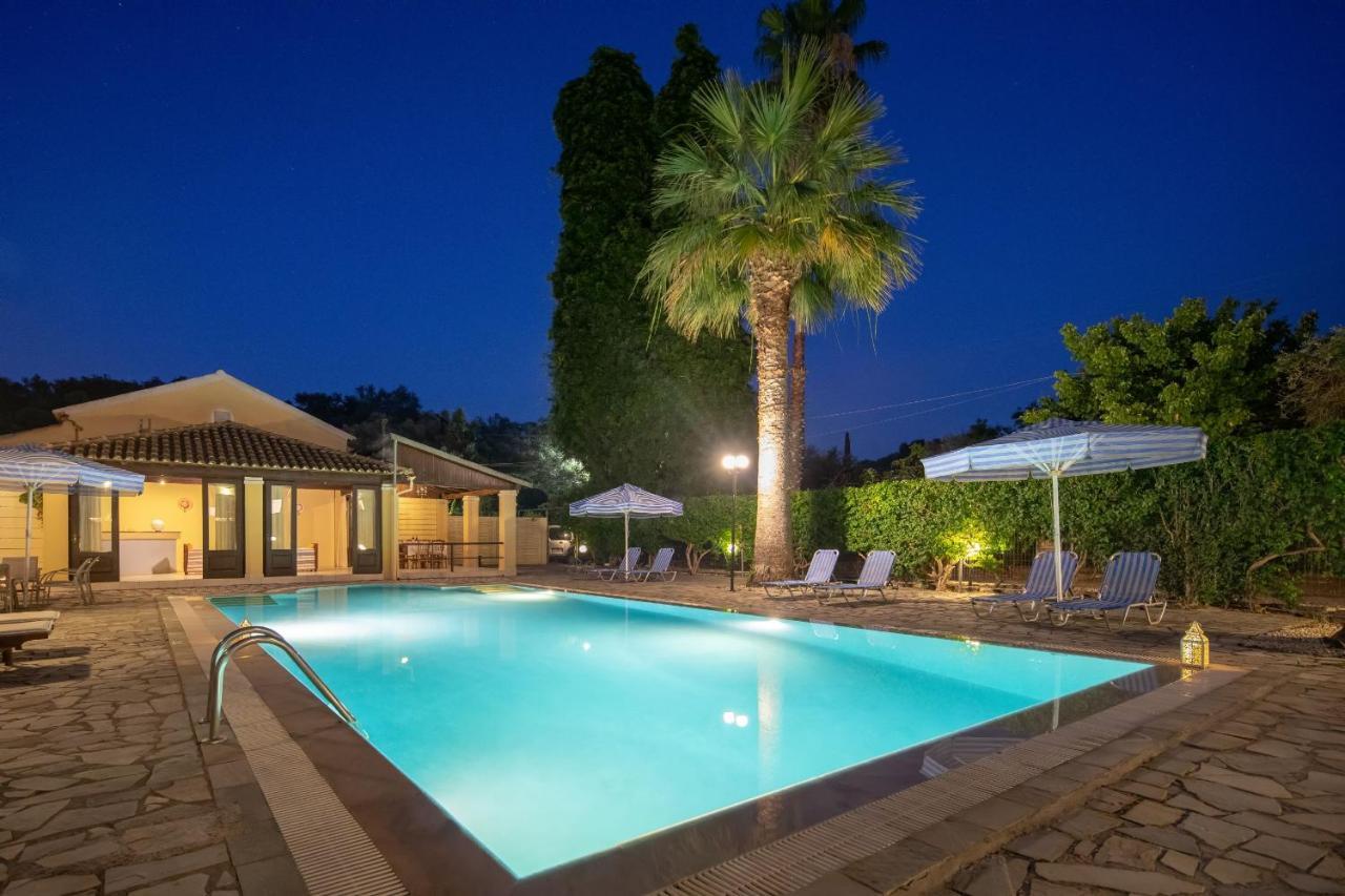 Villa Lianolia Peritheia Ngoại thất bức ảnh